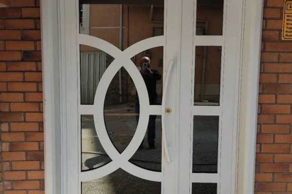 Biga Tasarım Bina Giriş Kapıları